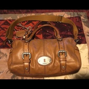 Amazing Authentic FOSSIL Leather XL Duffle Handbag.